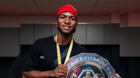 El grave problema que tiene que resolver Jeyland Mitchell en Feyenoord.