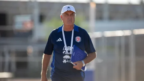 Es oficial: la Fedefútbol confirma el final de la novela de Gustavo Alfaro