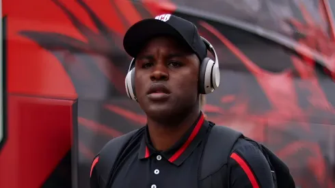 Joel Campbell sufre junto a su equipo.