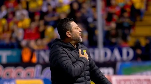 Jafet Soto se gana un enemigo en Herediano tras la salida de Paté Centeno