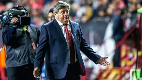 TIJUANA, MEXICO – APRIL 19: Miguel Herrera head coach of Tijuana gestures during the 16th round match between Tijuana and Puebla as part of the Torneo Clausura 2024 Liga MX at Caliente Stadium on April 19, 2024 in Tijuana, Mexico.(Photo by Francisco Vega/Getty Images)