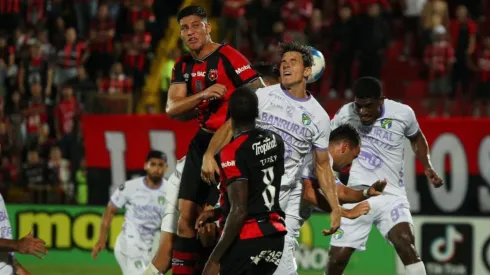 La extrema decisión que tomaron Alajuelense y Comunicaciones
