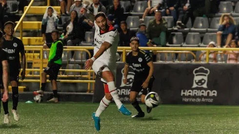 Jonathan Moya revela lo que tuvo que soportar en Alajuelense.