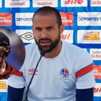 ¿Lo convencerá? Edrick Menjívar da pistas sobre el futuro de Pedro Troglio en Olimpia