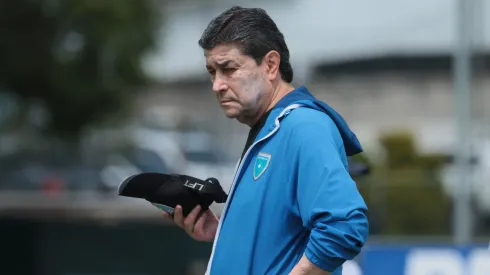 Luis Fernando Tena mete presión a sus jugadores antes de los juegos cruciales de Guatemala