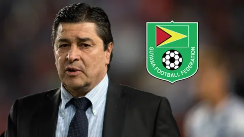 Luis Fernando Tena, DT de Guatemala.