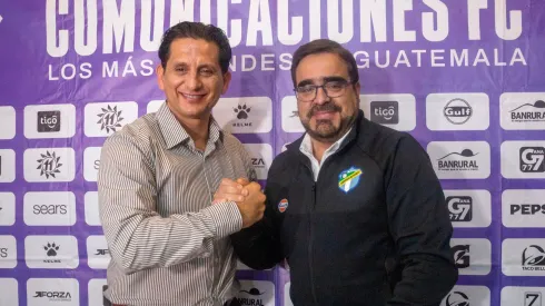 Ronald González en su presentación como DT crema.