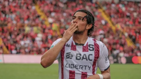 Ariel Rodríguez no se guarda nada con un brutal mensaje que levanta suspicacias en Saprissa.
