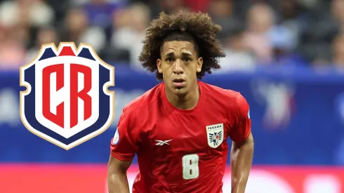 Carrasquilla recibió el premio al Jugador del Año de Concacaf.