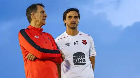 "Es falso": Guimaraes sorprende al revelar un secreto de Alajuelense que involucra a Bryan Ruiz