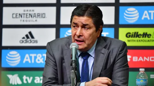 Luis Fernando Tena en conferencia de prensa.