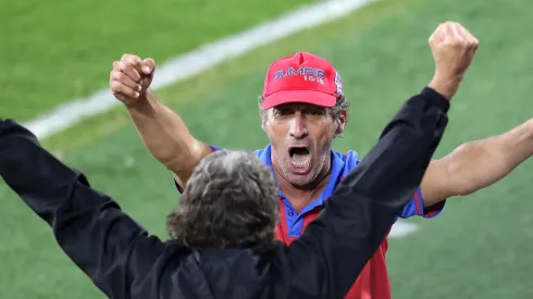 El técnico argentino volverá a su país.