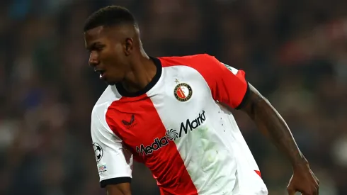 Jeyland Mitchell está viviendo un autentico calvario en el futbol de Países Bajos