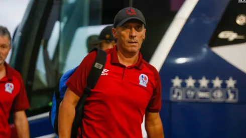 ¿Se vá? Pedro Troglio rompe el silencio sobre las opciones de salir de Olimpia para regresar a Argentina