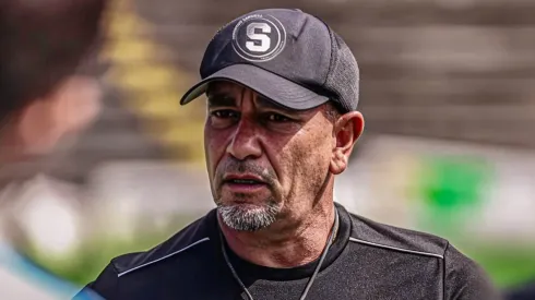 Alerta en Saprissa: figura de José Giacone avisa que lo buscan del extranjero.