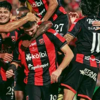 Se formó en Saprissa, tiene 18, es extranjero y Alajuelense se mueve para ficharlo en el próximo mercado