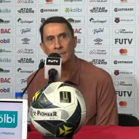 "Un desastre": Guimaraes arrasa con todo tras la dura eliminación de Alajuelense ante Herediano