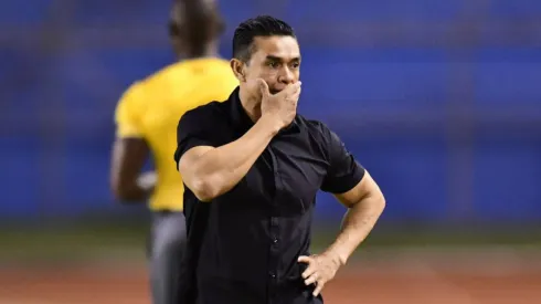 Paté Centeno se enfrenta a un problema grave.