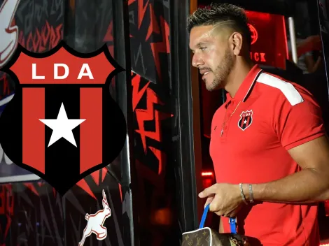 "Portero miedoso": referente de Alajuelense dispara sin piedad contra Leonel Moreira