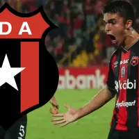 "Váyase de esta institución": el inesperado cruce entre un fanático de Alajuelense y Santiago Van der Putten