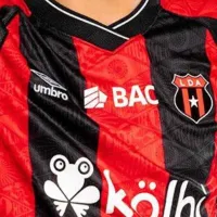 Perdió a su padre, casi abandona el fútbol y hoy es el refuerzo estrella de Alajuelense: "No tuve para comer"
