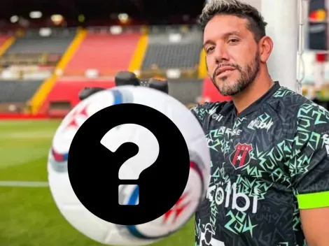 Leo Moreira se olvida de Alajuelense y ya viste los colores de su nuevo equipo