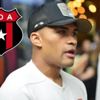 Le pone la firma: Ian Lawrence entierra a Alajuelense y ficha con su nuevo equipo en Costa Rica