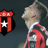 No solo le marcan la salida: la decisión de Alajuelense que deja a Kevin Cabezas sin lo último que le quedaba