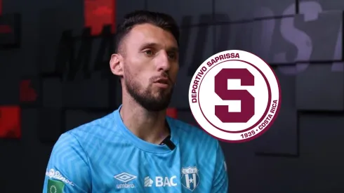 El portero uruguayo fue despedido con una gran silbatina.