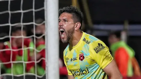 “He cometido errores”: Leo Moreira revela lo que nunca había dicho de su salida de Alajuelense.