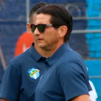 Ronald González es defendido por una de sus figuras en medio del mal momento de Comunicaciones