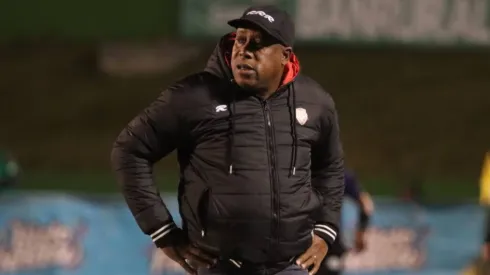 Hernán Medford recibe una advertencia que no veía venir