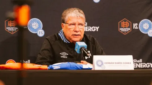 Bolillo Gómez suma una nueva incorporación a El Salvador