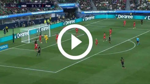 Raúl Jiménez anotó el 1-0 de México.