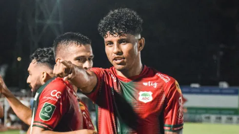 Johan Venegas muestra un cambio inesperado.