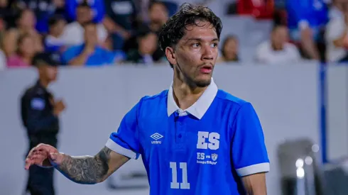 Enrico Dueñas ilusiona a los aficionados de El Salvador tras su regreso a la Selección Nacional