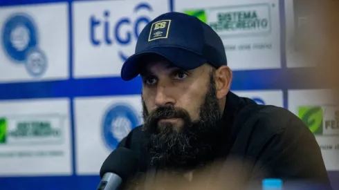 “No tienen idea”: Eric Acuña rompe el silencio tras el escándalo en El Salvador y cuenta toda su verdad