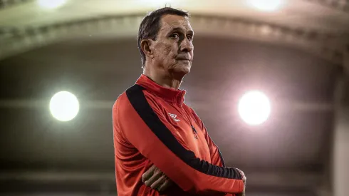 Guimaraes toma una decisión polémica.