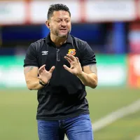 Jafet Soto, preocupado: el futbolista de Herediano por el que se pelean varios equipos de Costa Rica