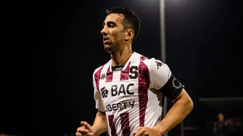 Ex Alajuelense se rinde ante Mariano Torres