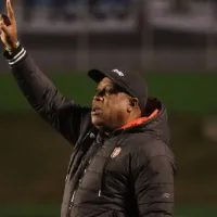 Hernán Medford sigue en su lucha al darle un fuerte golpe al campeón de Guatemala