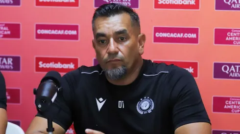 El técnico argentino atraviesa un panorama complicado.