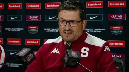 El fichaje que indigna a Saprissa: Iñaki Alonso confiesa qué hizo para la llegada de Sabin Merino