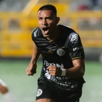 Alejandro Reyes firma su nuevo contrato: ¿Con qué club jugará y por cuántos años?