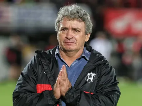 “No sigue”: Alajuelense concreta la renuncia menos pensada