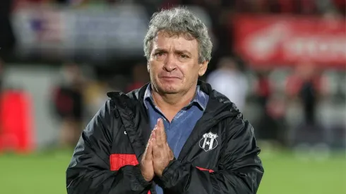 “No sigue”: Alajuelense concreta la renuncia menos pensada