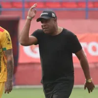 La forma en la que Xinabajul busca manchar el currículum de Hernán Medford