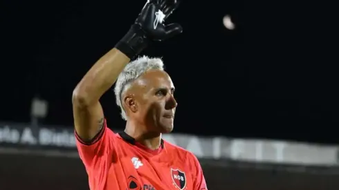 “No estará”: Newell’s toma una decisión con Keylor Navas tras el llamado del Piojo Herrera a La Sele