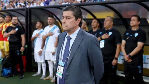 "Vamos a patearlos": Guatemala recibe una fuerte amenaza que busca arruinar el sueño de Luis Fernando Tena.