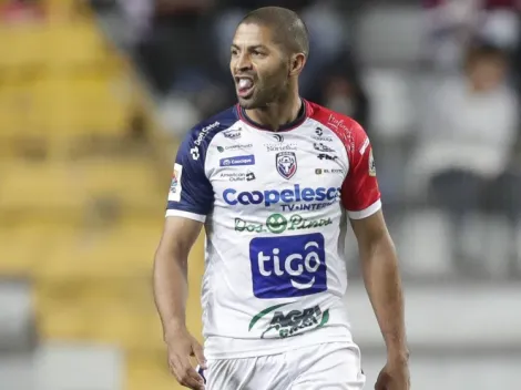 Ya firmó contrato: Álvaro Saborío confirma la decisión que sorprende a Costa Rica